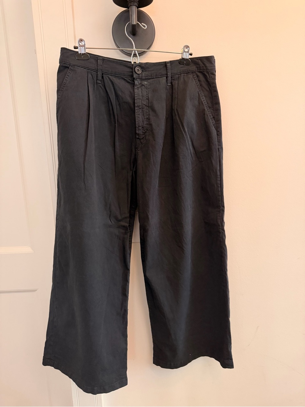 MOTHER Black Wide-Leg Pleated Chinos